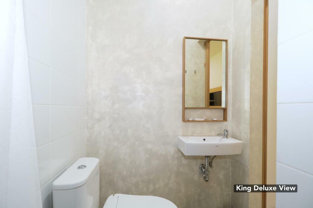 Отель Casa Living Senayan Джакарта Экстерьер фото